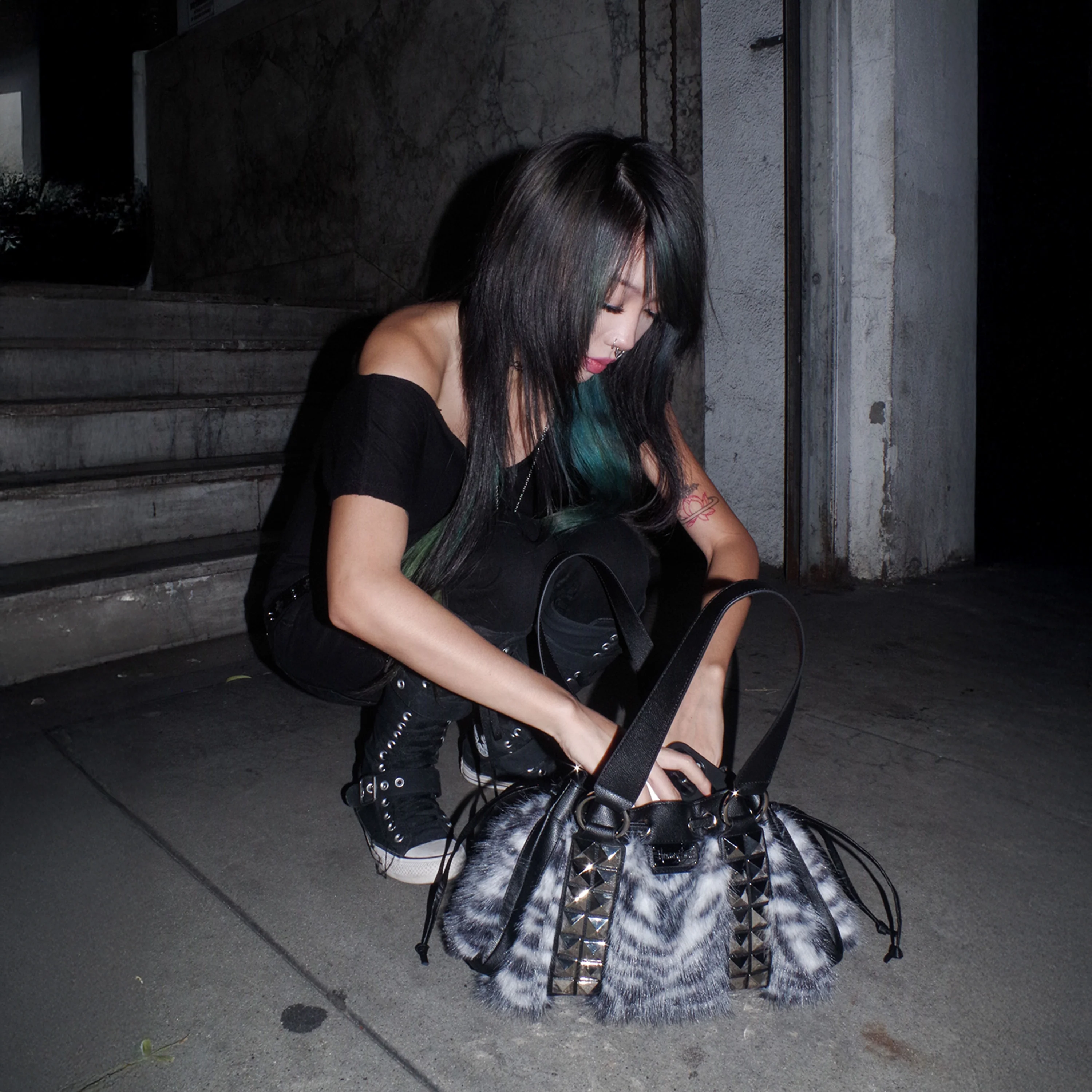 Affliction Bag - Zebra - Image 4