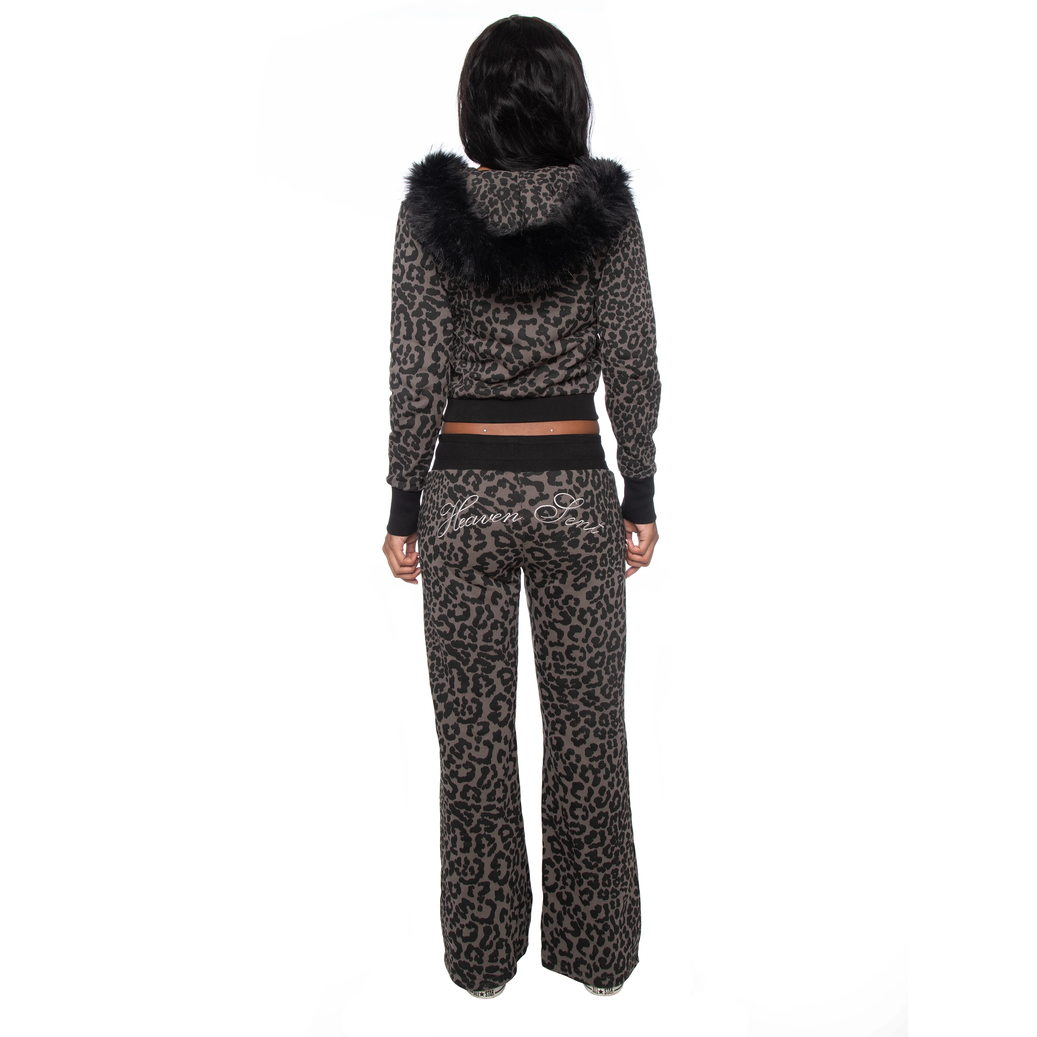 Essential Sweats - Maneater - Image 4